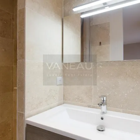 아파트 2 Bedroom At 2 Minutes From The Palais *